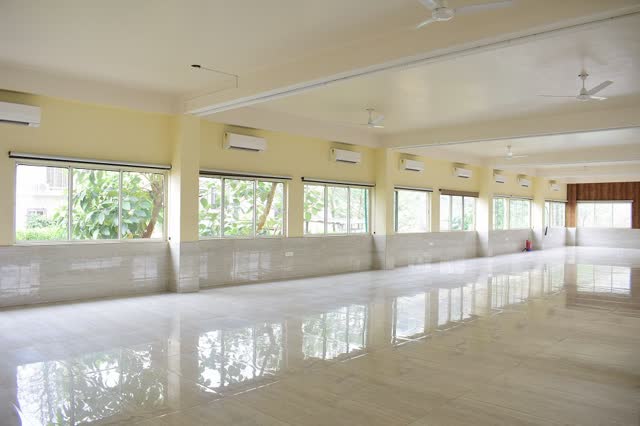 Conference & Banquet Hall