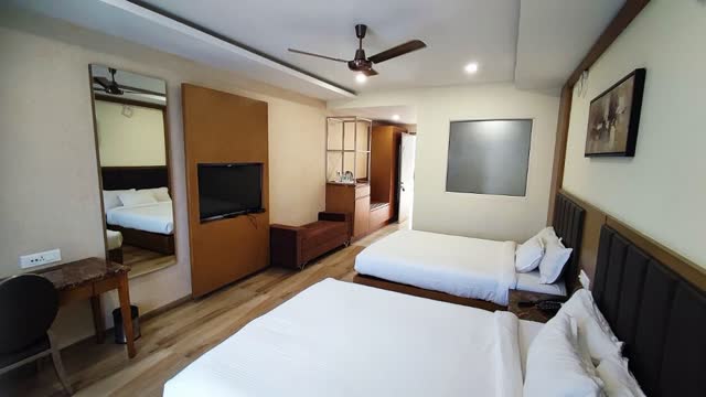 Luxury Twin Room, photo 8
